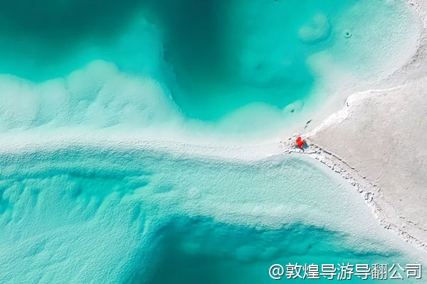 我们是摄影爱好者,冬天去敦煌怎么样?会不会太冷?想看雪后的鸣沙山,拍雅丹日落,这个季节有什么需要注意的?需要提前订车吗?